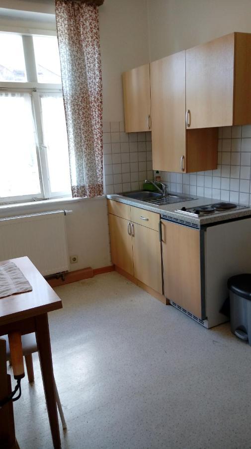 Aeltere Fewo Am Uferpark Friedrichshafen Bagian luar foto