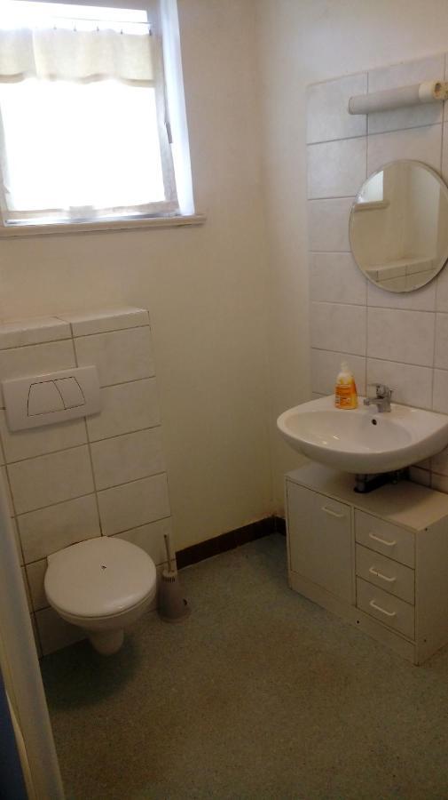 Aeltere Fewo Am Uferpark Friedrichshafen Bagian luar foto